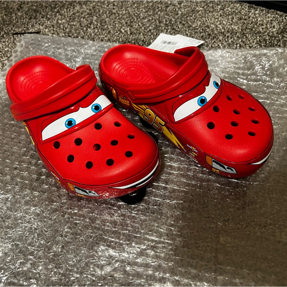 Lightning McQueen CROCS